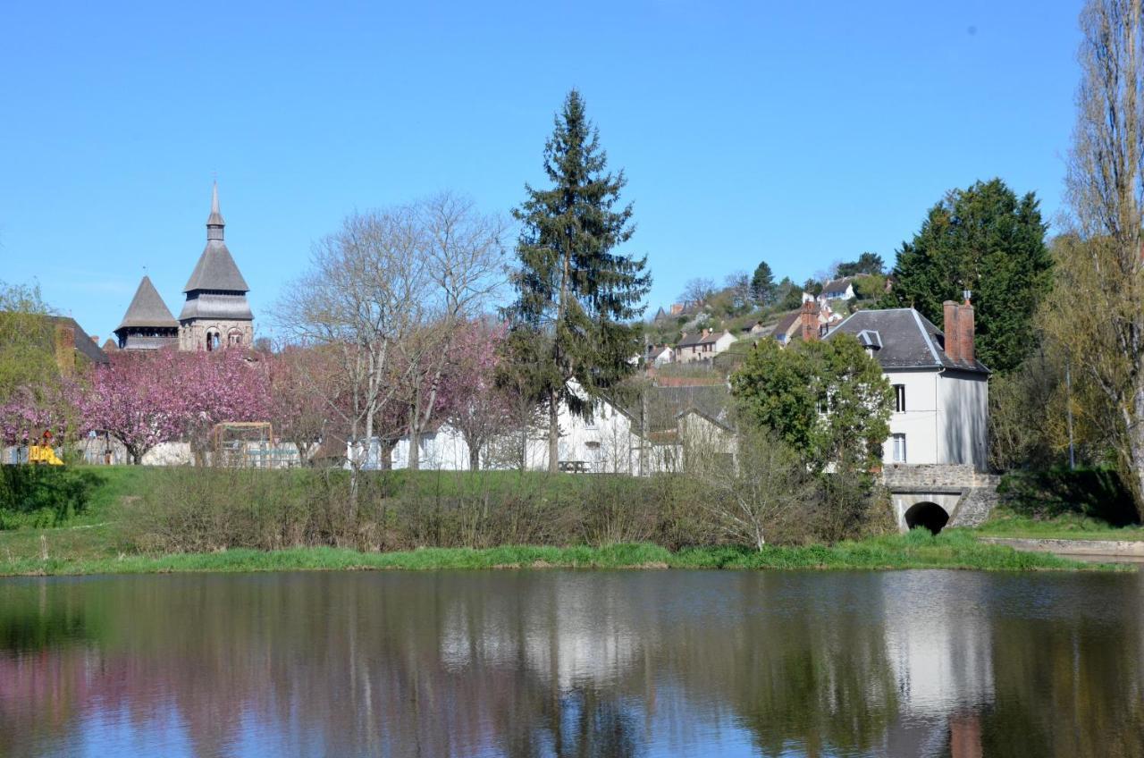 Au Bord De L'Eau Appartement 50 M2 Chambon-sur-Voueize Buitenkant foto