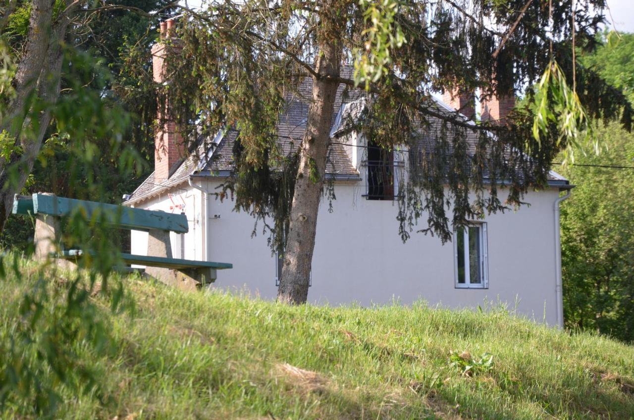 Au Bord De L'Eau Appartement 50 M2 Chambon-sur-Voueize Buitenkant foto