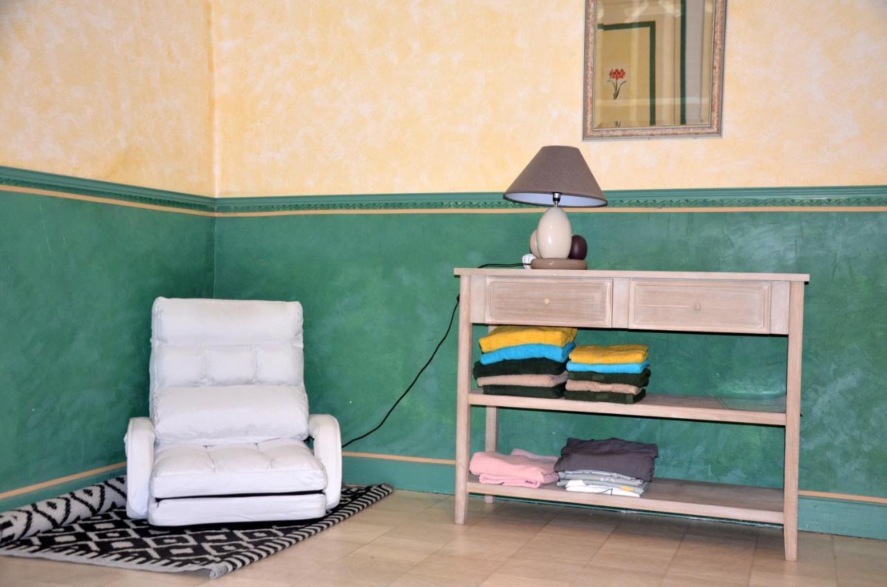 Au Bord De L'Eau Appartement 50 M2 Chambon-sur-Voueize Buitenkant foto